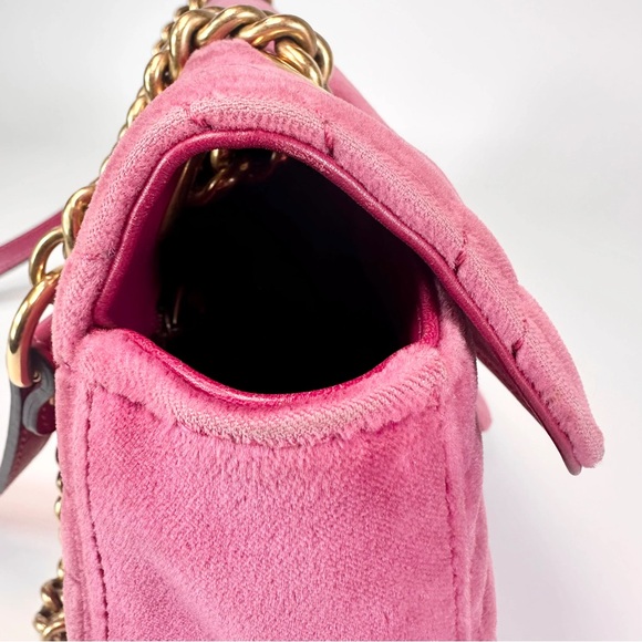 Gucci GG Marmont Velvet Matelasse Small Shoulder Bag - Picture 13 of 15